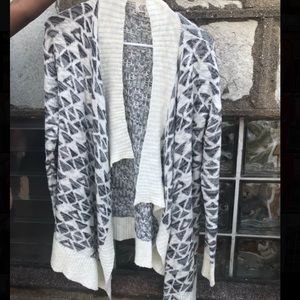 Black White Triangle Sweater Cardigan Size Small